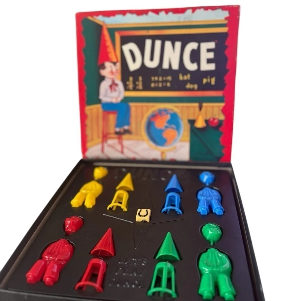 Vintage Dunce game 1955 W.H. Shaper MFG Co Complete  with dice and pieces